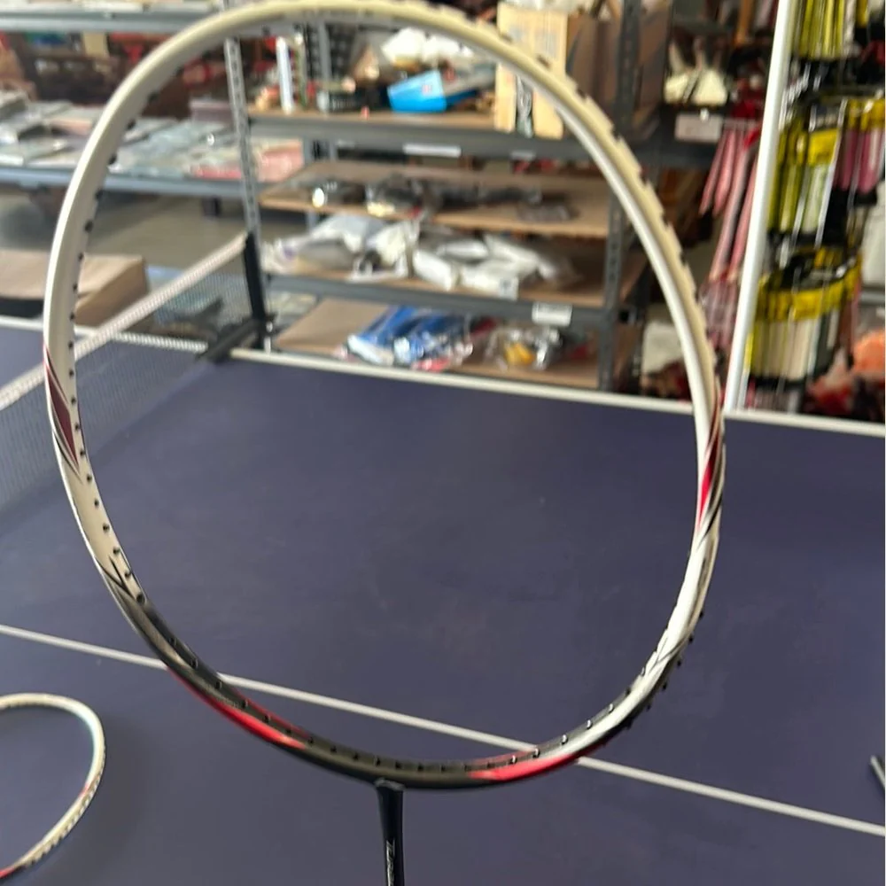 Li Ning turbo x90 3(84 Grams) Badminton Racquet / Badminton Racket - Image 4