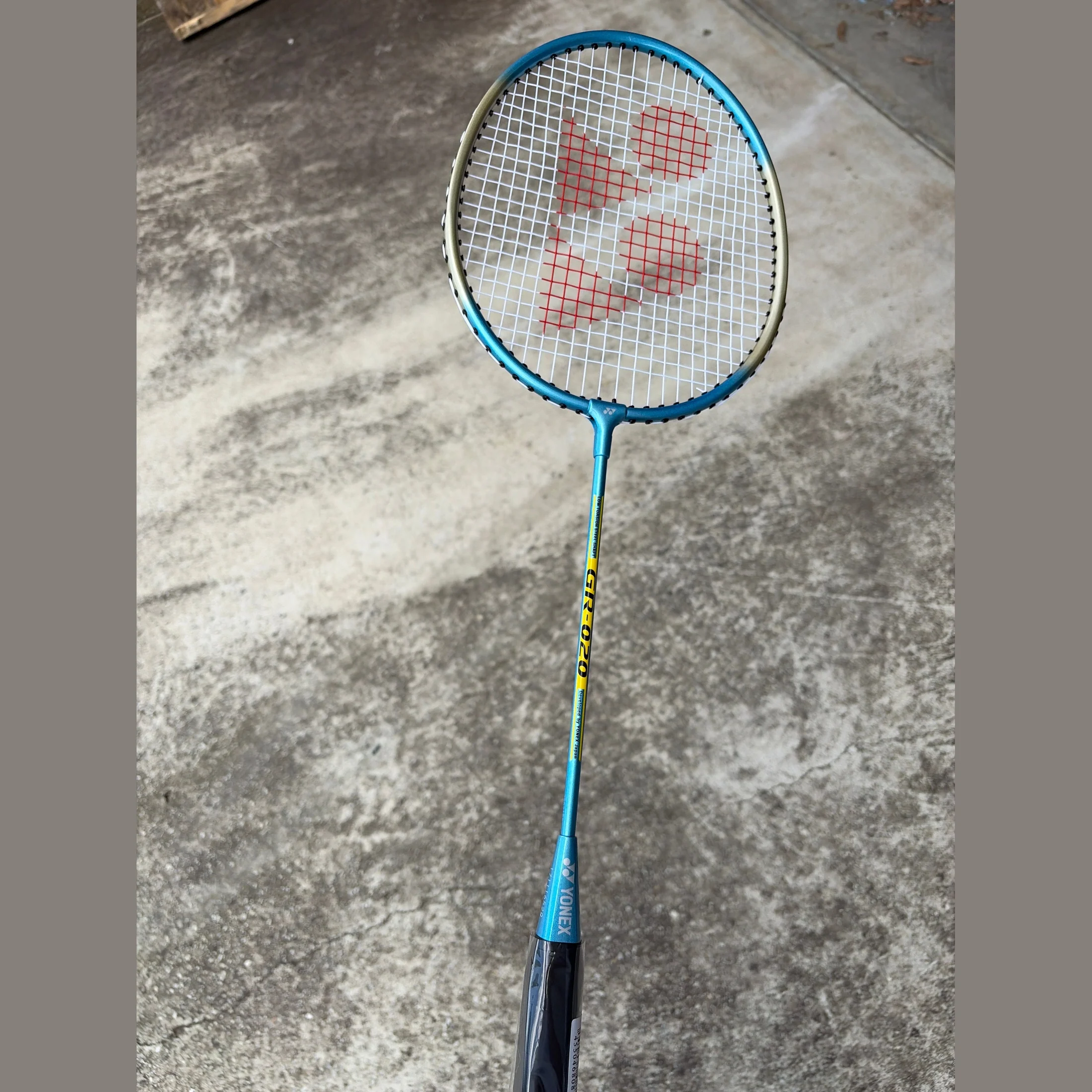 YONEX GR-020 Badminton Racket Metallic Blue G3 - Image 3