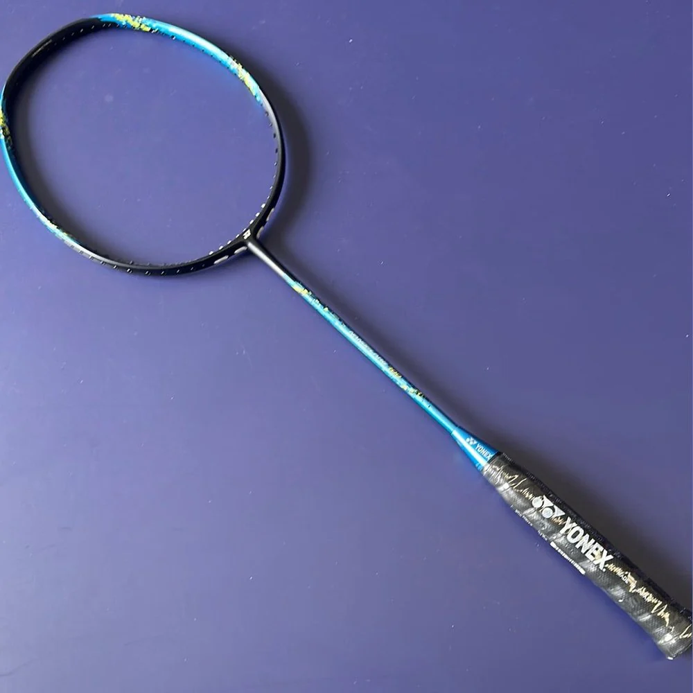 Yonex Nanoflare 700 Badminton racket 4U G5 Weight 83g - Image 2