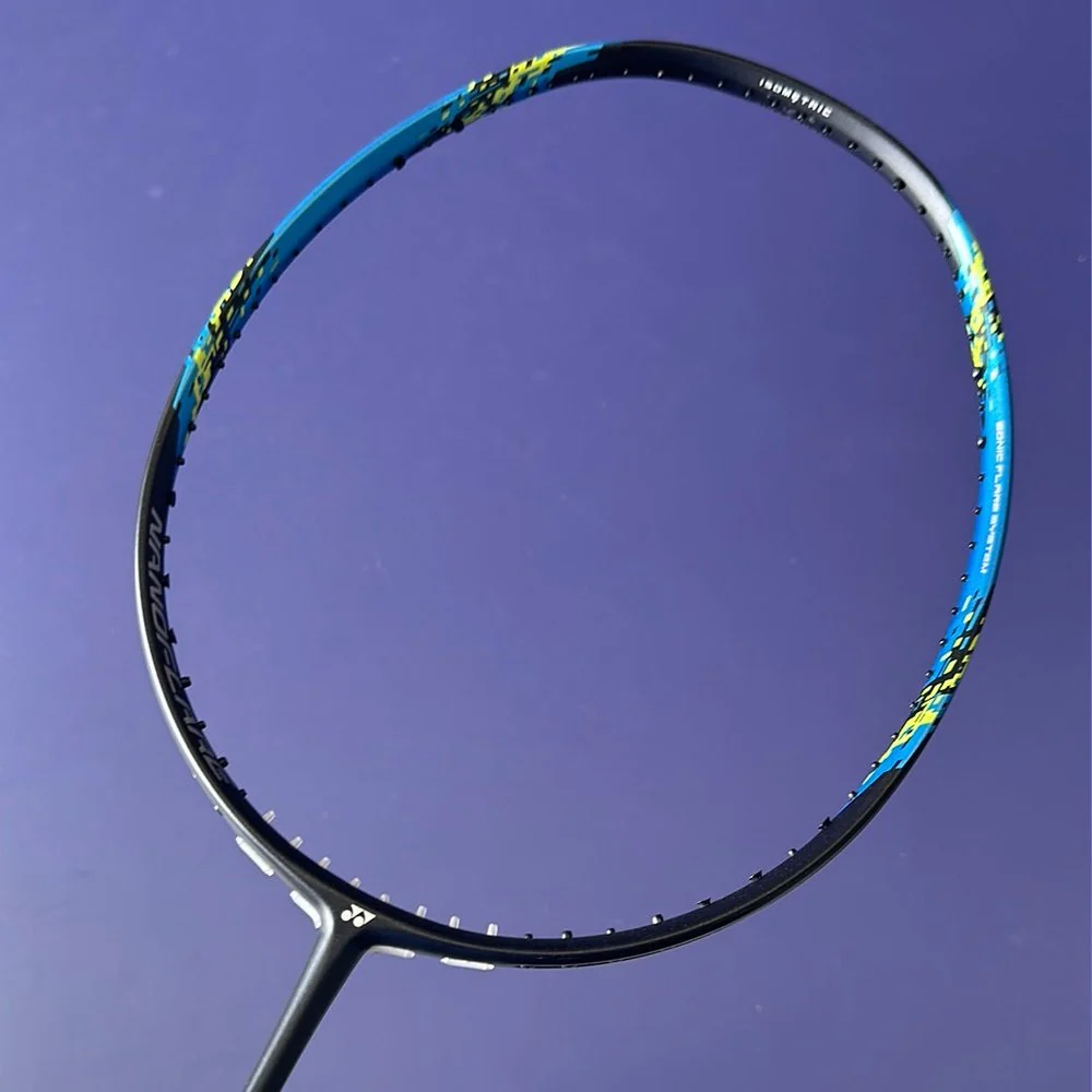 Yonex Nanoflare 700 Badminton racket 4U G5 Weight 83g - Image 3